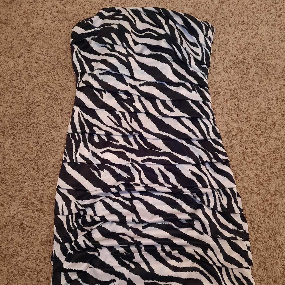 Strapless dress